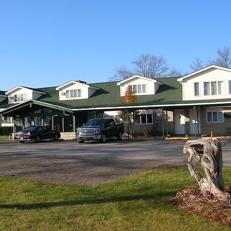 Camp Inn Lodge Oscoda Exterior foto