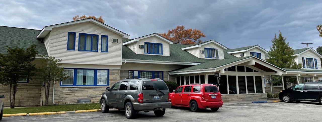 Camp Inn Lodge Oscoda Exterior foto