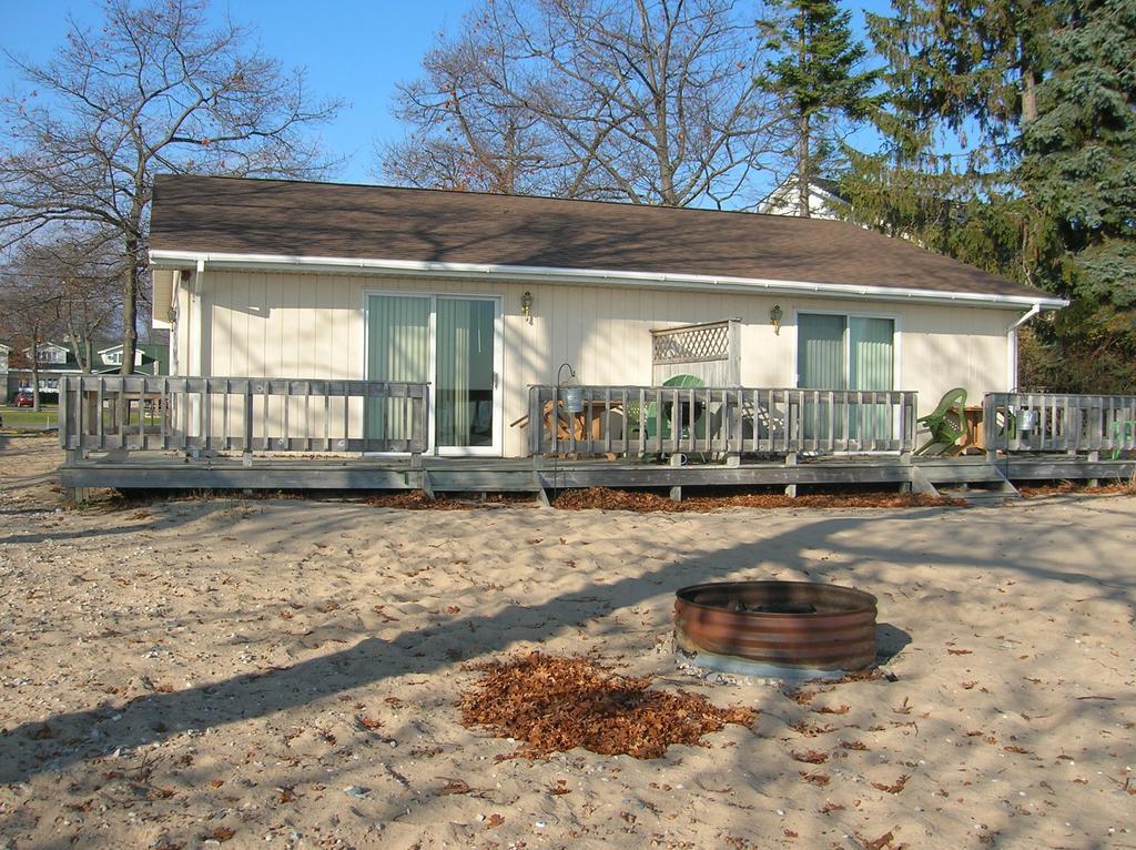 Camp Inn Lodge Oscoda Quarto foto