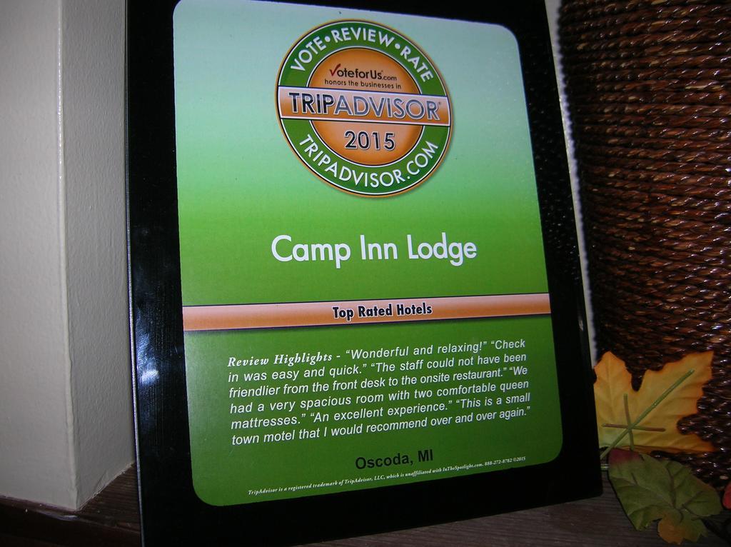 Camp Inn Lodge Oscoda Exterior foto