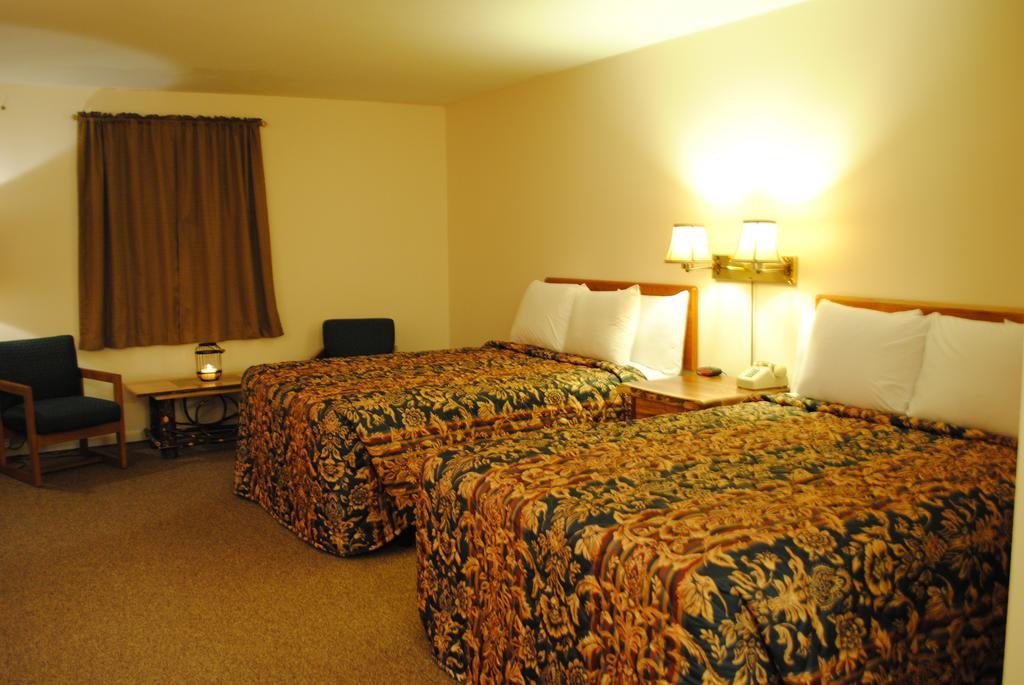 Camp Inn Lodge Oscoda Quarto foto