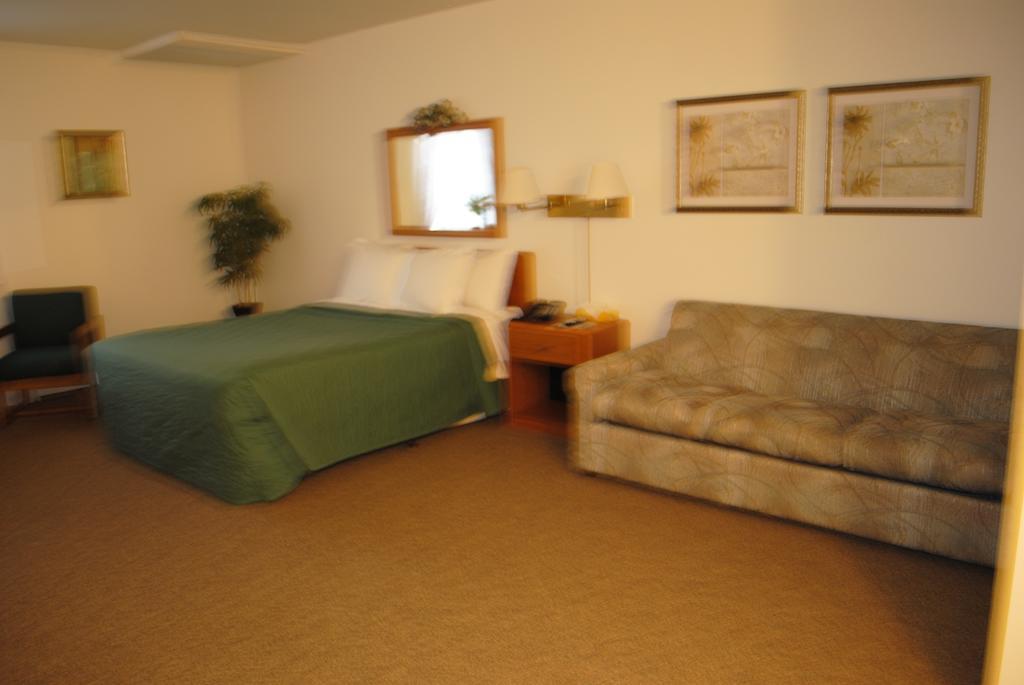 Camp Inn Lodge Oscoda Quarto foto